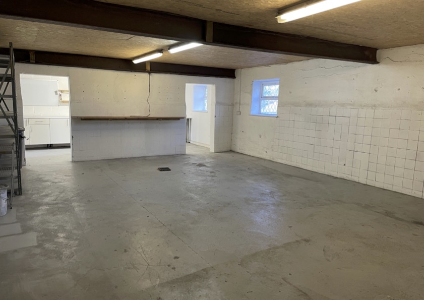 Office in Tarporley - photo 2